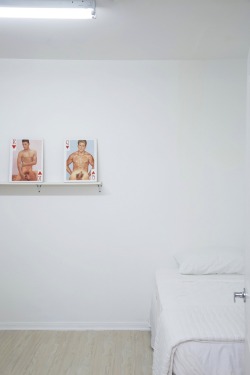 loverofbeauty:  Adrian Gilliland:  Bedroom      (Originally