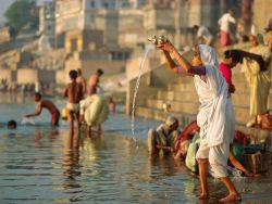 sixpenceee:  Due to its proximity to the Ganges, Varanasi is