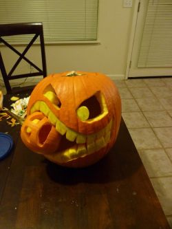 thecakebar:  Cannibalistic Step by Step Pumpkin Carving Tutorial 