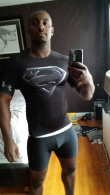 poppasplayground:  Kryptonian Cutie for #MANdingoMonday? #TwitterAfterDark