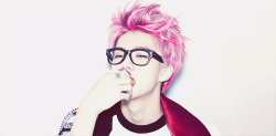 baekhyun-ah:  Sehun with pink hair requested by chickenlittlesoo