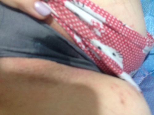 gladiameatingher:  I’d just like to thank the fifty perverts who followed this blog!! 