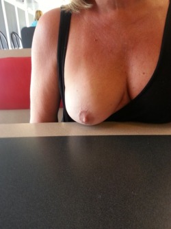 public-flash:  Waffle House flash. http://aprils-wanderings.tumblr.com/