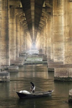 nonconcept:  “Under the bridge”. 