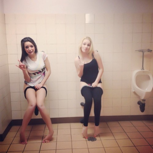 dimitrivegas:  Toilet girls