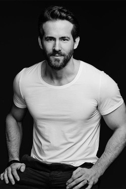 thecinenetwork:  Ryan Reynolds 