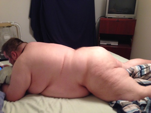 bootblackmatt:  markuspyronis:  @bootblackmatt in all of his 520lb glory after I pounded his big ass for the third time :)  Whistles innocently  I’d be all over that like black on a boot