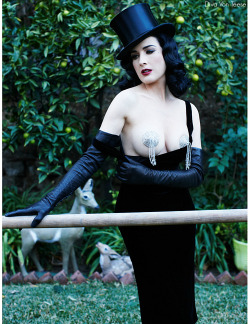 diva-von-teese:  Dita Von Teese by Naj Jamaï 