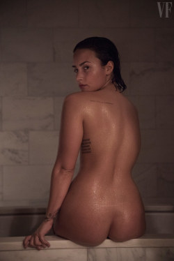 naughtyandsexycelebs:  Demi Lovato Nude in Vanity Fair 