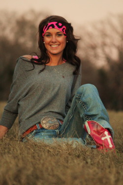stunning-cowgirls:  Cowgirl
