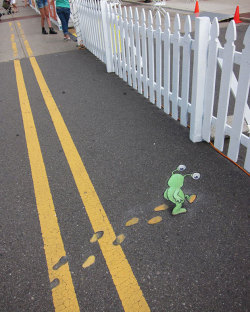 jedavu: THE CHALK DRAWN ADVENTURES OF SLUGGO | DAVID ZINN [website |