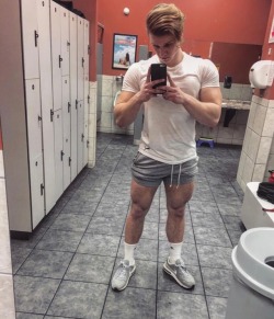 musclboy:  “Coach’s formula is making me blow up!”
