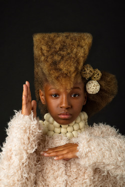 itscolossal:  AfroArt Photo Series Challenges Beauty Standards