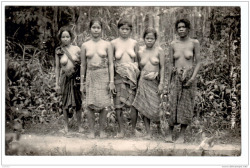 Via DelcampeWomen of Ulu Jelebu