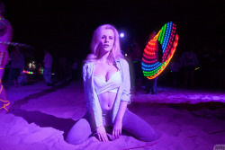 Catie Parker Glow Santa Monica - 96 pics @ Zishy.com. Click for