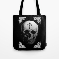 absinthundrosen:  The Skull Tote Bag.  Purchase HERE. 
