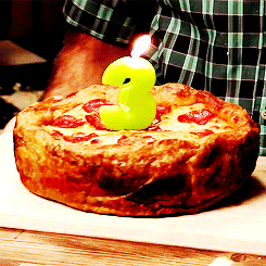 delicieuss:  pizza birthday cake 