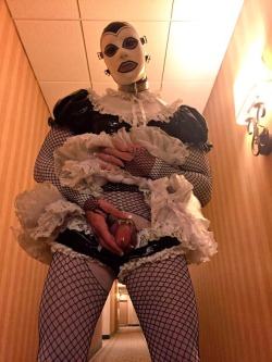 sissygirlfina:  ‪Tightly locked in chastity and locked out