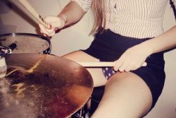 daisies-in-thedark:  *smile* I played the drums waaaaaayyyy back