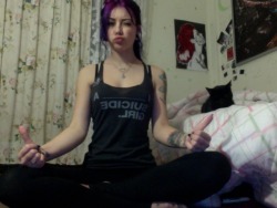 wildfoxwithowleyes:  Yoga time with Luna xD xx 
