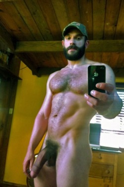 gayselfiez:  Find a gay fuck buddy tonight: http://bit.ly/25zRDzq