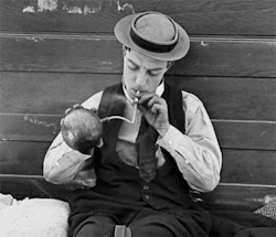  Buster Keaton 