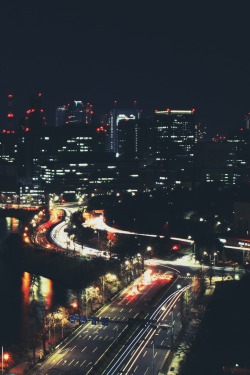 r2–d2:  long exposure over Tokyo by (hannah davis.) 