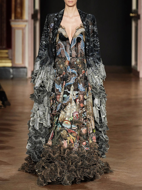 chandelyer:  Rahul Mishra ‘Cosmos’ spring 2023 couture