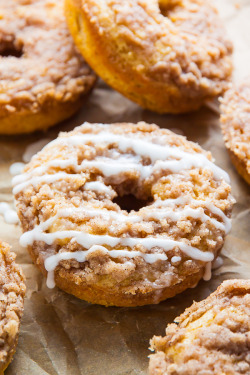 guardians-of-the-food:Coffee Cake Donuts with Vanilla Glaze