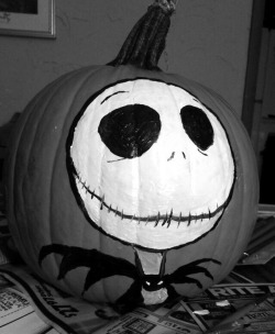 sixpenceee:  spritzeezz:  jack skellington pumpkin for @sixpenceee