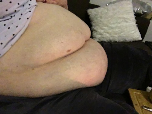 fatangeline:  162,3 kgs - fatty’s done her homework 