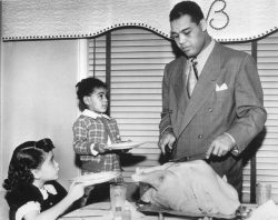 vintagesportspictures:  Joe Louis (undated)