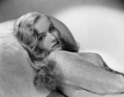 classic-hollywood-glam:  Veronica Lake