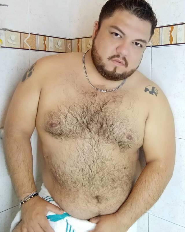 bear-hairy:Déjanos tu comentario 🐻 . Rebloguea y comparte