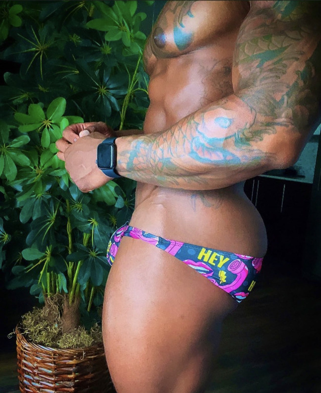 ultrathickbooty:darkstalliondmv: