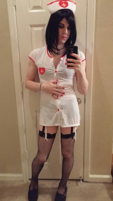 sissykristin:  lorin-luna:  Hello nurse  I love nurse & schoolgirl