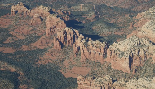 amazinglybeautifulphotography:  Red Rocks of Sedona, AZ [6000x3454]