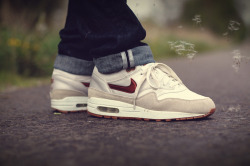 inwardlybe-represent:  Nike Air Max 1 “Bronze Medal” (von