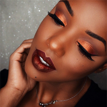 hersheywrites:   bae-stop-playin:   makeupproject-deactivated201701: instagram inspo: ellarie  macnw47   I am living for all of these lip colors.  