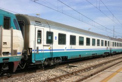 Le carrozze dei Freccia Bianca e degli Intercity, chiamate “Gran