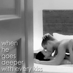 slowly-turnaway:  *purrs*