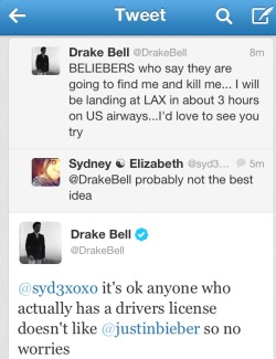 licking-lampposts:  i can’t stop laughing omfg i love drake