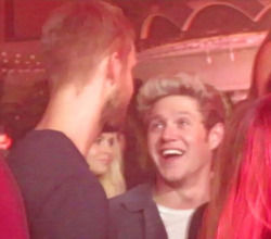 tayvingoals:  ughstory:  ughstory:  Niall: Haha so how’s Taylor?