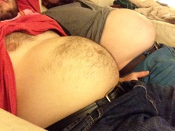 bigdrmr:  Aftermath of a gluttonous evening with a gainer pal.