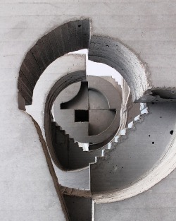 racaia:  davidumemoto: Mise en abyme . #davidumemoto #concrete