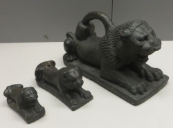 historyarchaeologyartefacts:Lion weights, Assyria 800–700 BCE[2689x2001]