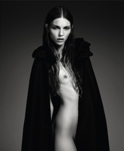 fashionfaves:  Kate Bogucharskaia by Livio Bez for noi.se 