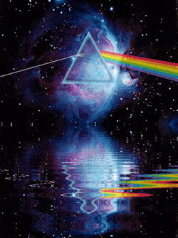 tres-sietes:  DARKSIDE OF THE MOON!