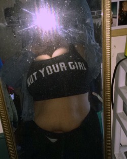 ohreinababyy:  Shoutout to the soft bellies out here that are