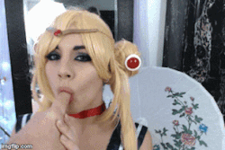 lawlbunnycheeks:  Watch as Sailor Moon teases you with her bunny